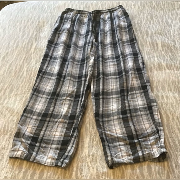 ✨✨ Plaid Dockers PJ Pants ✨✨ - Picture 1 of 4